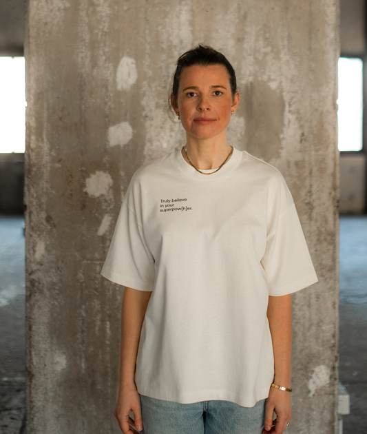 Superpow[h]er – T-Shirt white