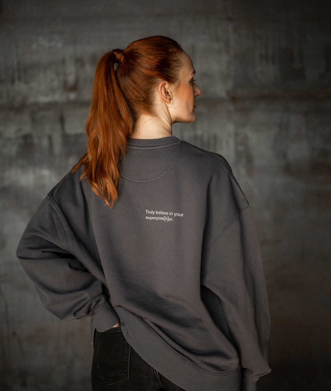 Superpow[h]er – Sweater anthracite