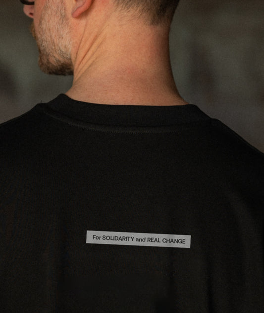 loud[h]er – T-Shirt black